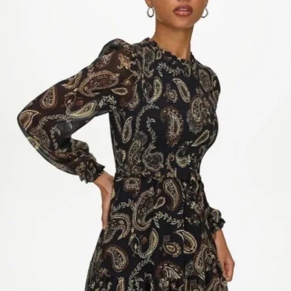 Aritzia Wilfred ROSALYN dress XS rare! - Picture 4 of 4